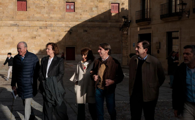José María Aznar recorre Salamanca y varios enclaves históricos de la provincia durante una visita privada